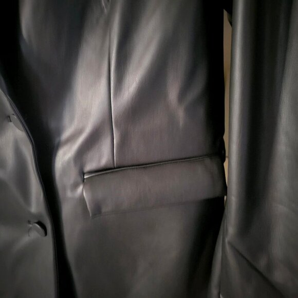 New York and Company Vegan Leather Double Brstd Blazer Dress -L - Picture 8 of 9